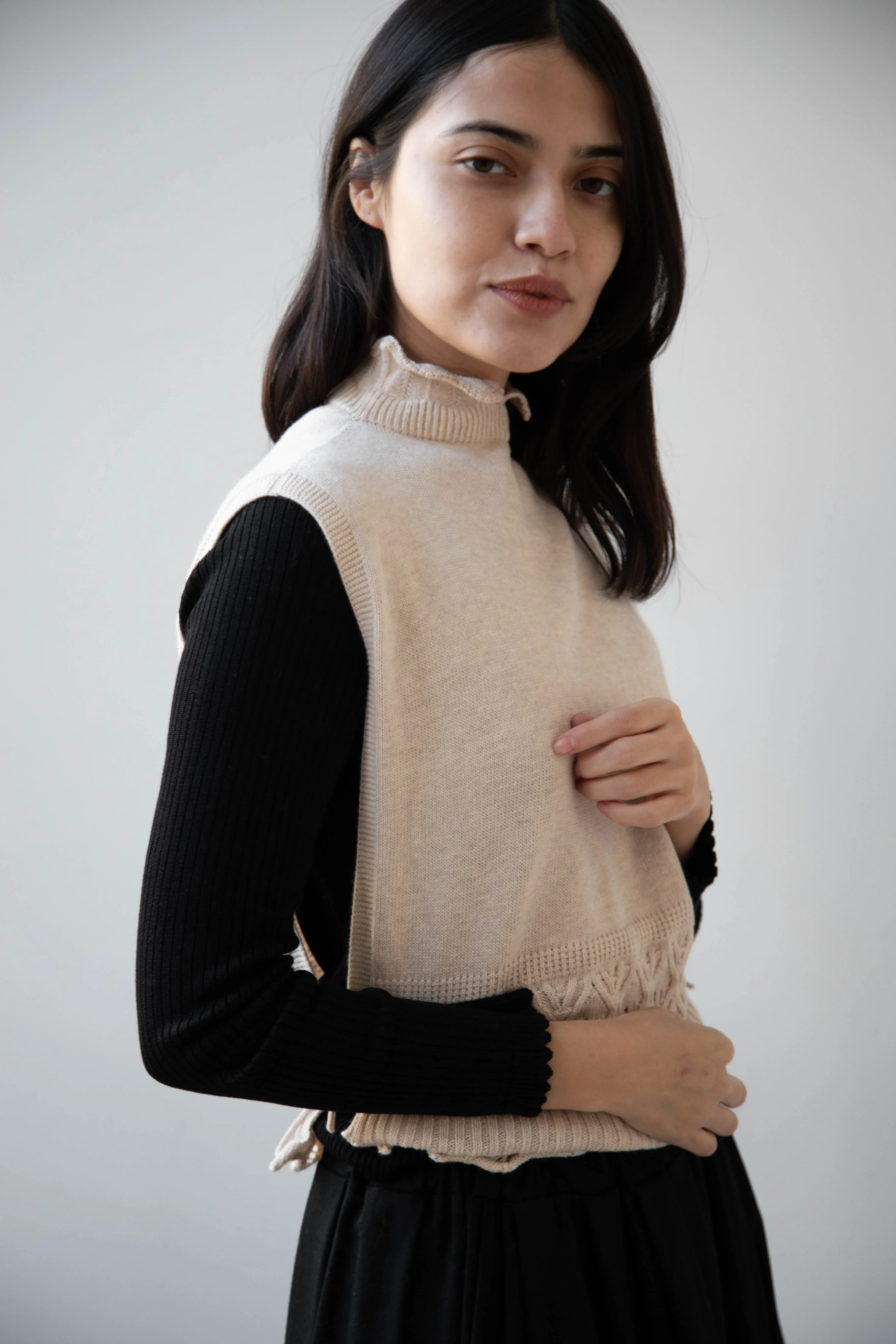 Antipast | Cotton Cashmere Knit Vest in Ivory