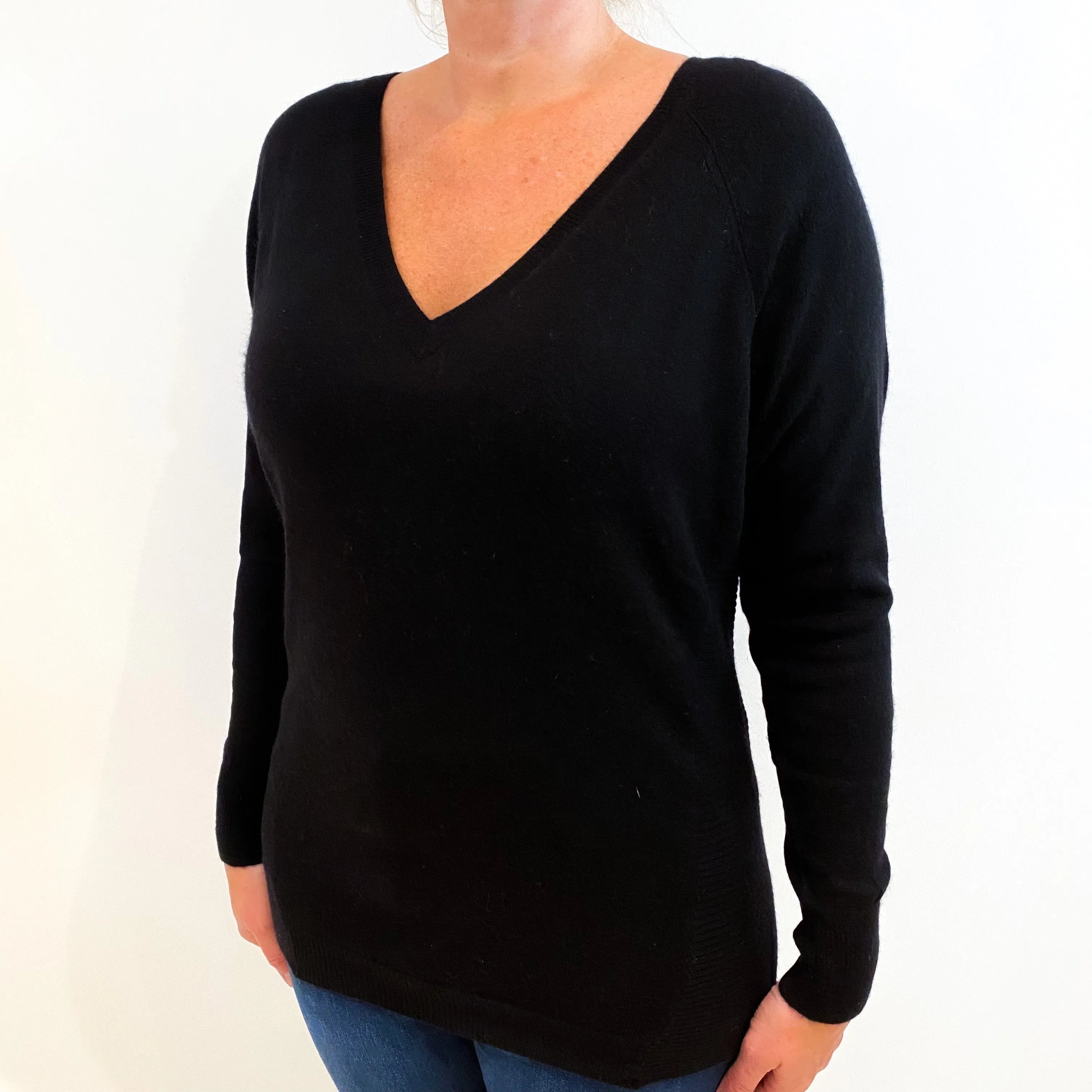 Black Ribbed Side Cashmere V-Neck Jumper Large