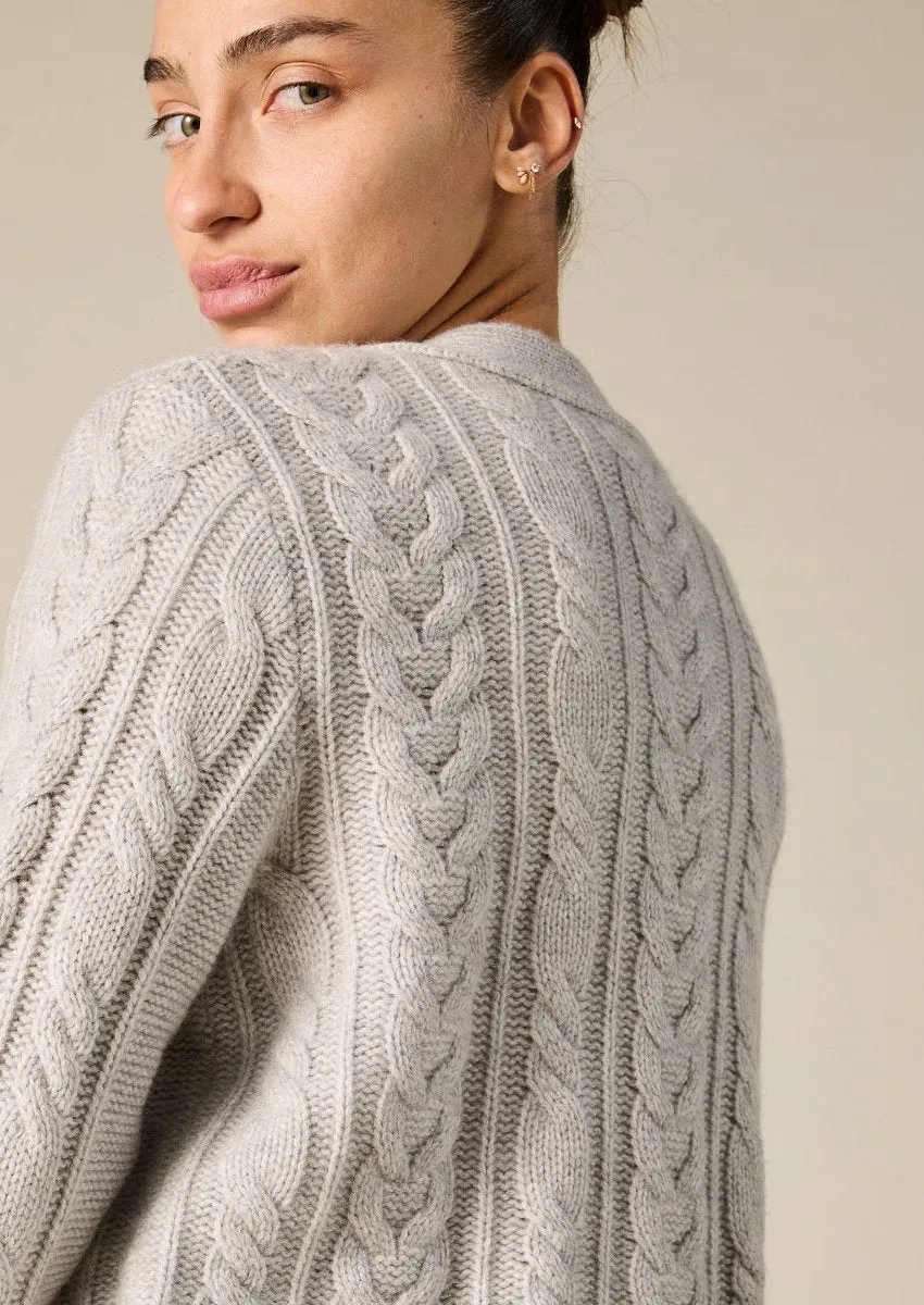 Cashmere Elouise Cable knit Cardigan in Pale Marle Grey