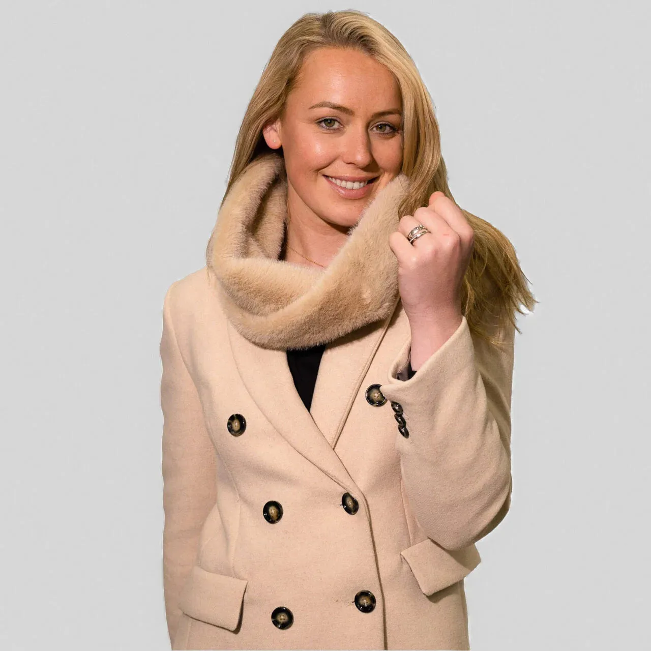 Cream Faux Fur Twisted Loop