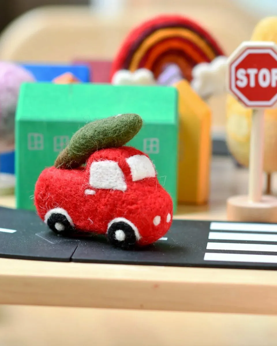 Felt Christmas Truck and Tree Toy | Tara Treasures