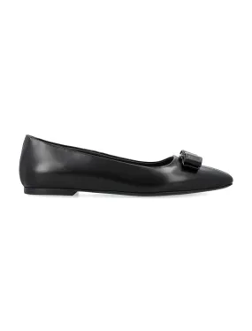 Ferragamo Elegant Patent Leather Ballet Flimsies with Iconic Bow