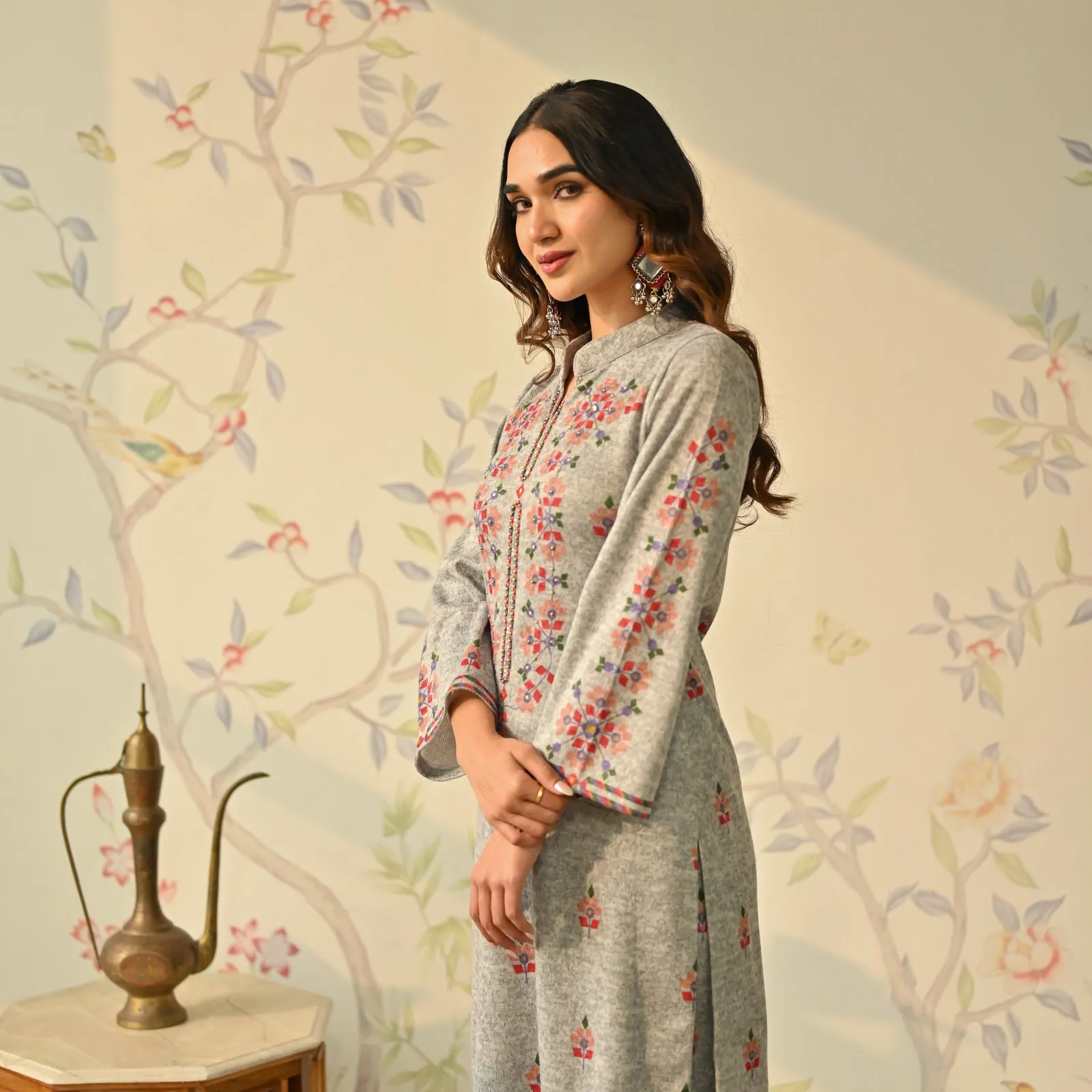 Ivory Geometric Floral Woollen Kurta Set with Embroidery Detail