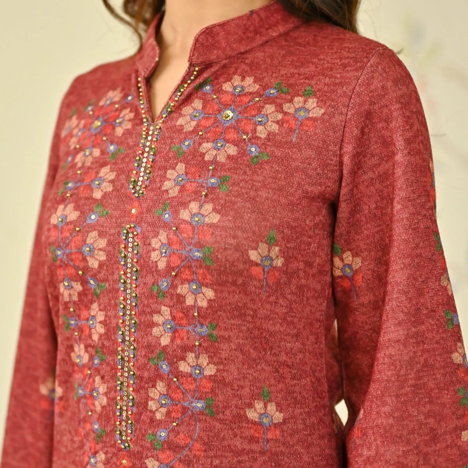 Maroon Geometric Floral Woollen Kurta Set with Embroidery Detail