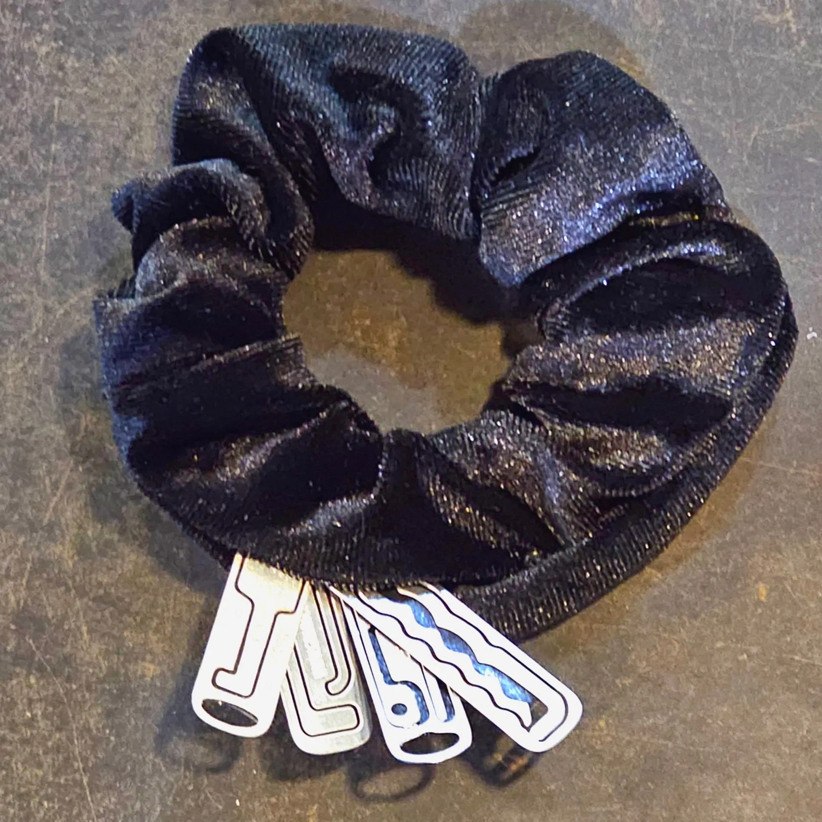 Stash Scrunchie: Hair Scrunchie with Hidden Pockets