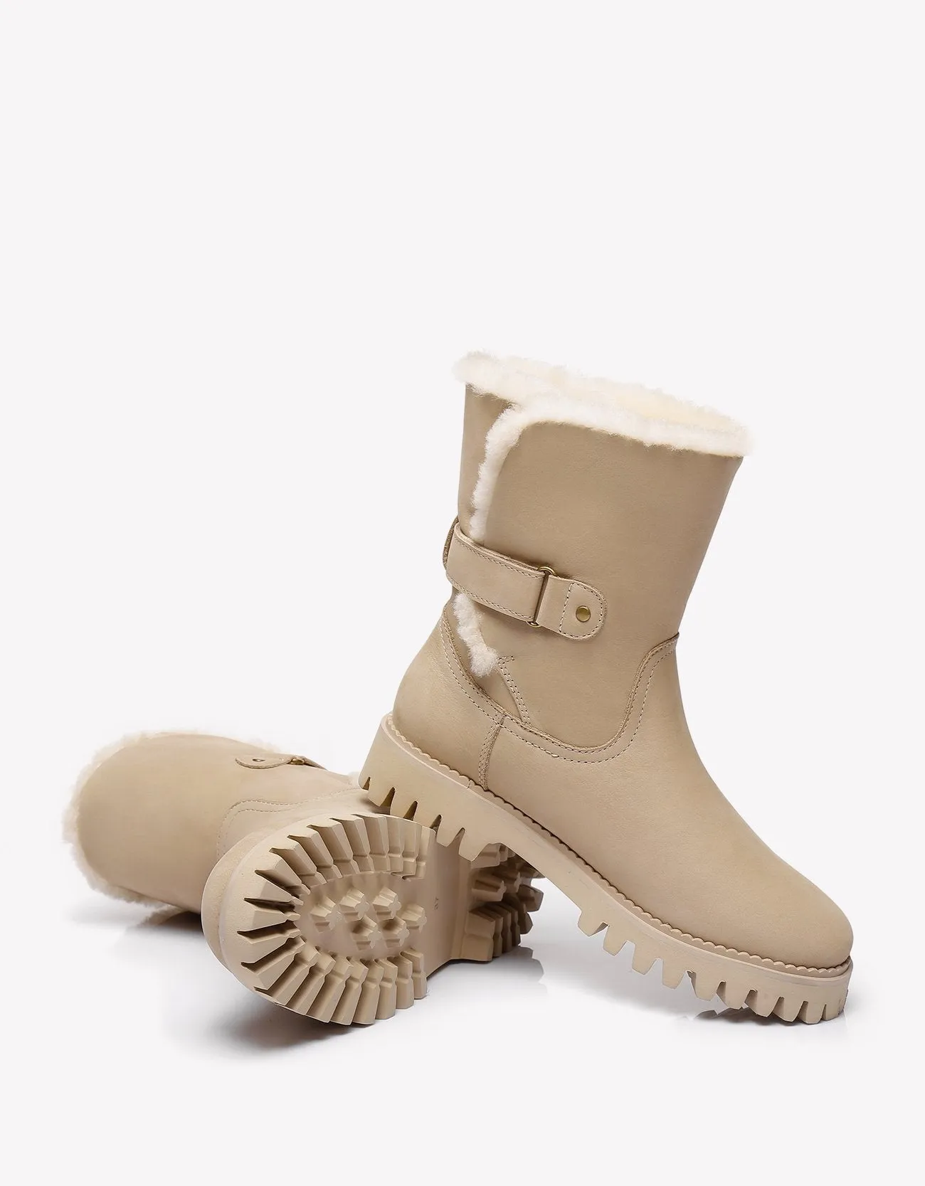 URBAN UGG® Tina