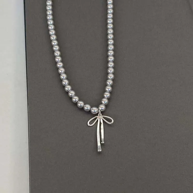 Vintage Grey Pearl Bowknot Pendant Necklace